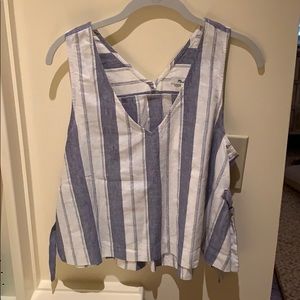 Madewell Linen Blend side-tie tank top.